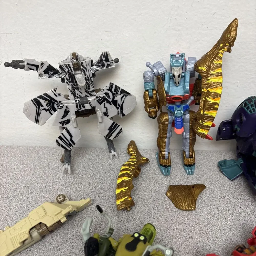 Transformers Lot of Incomplete Figures For Parts Pieces - As Is lot